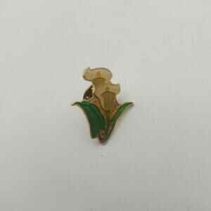 Taiwan Double Calla Lily Enamel Floral Brooch Lapel Pin Cream Green 1in Pinback
